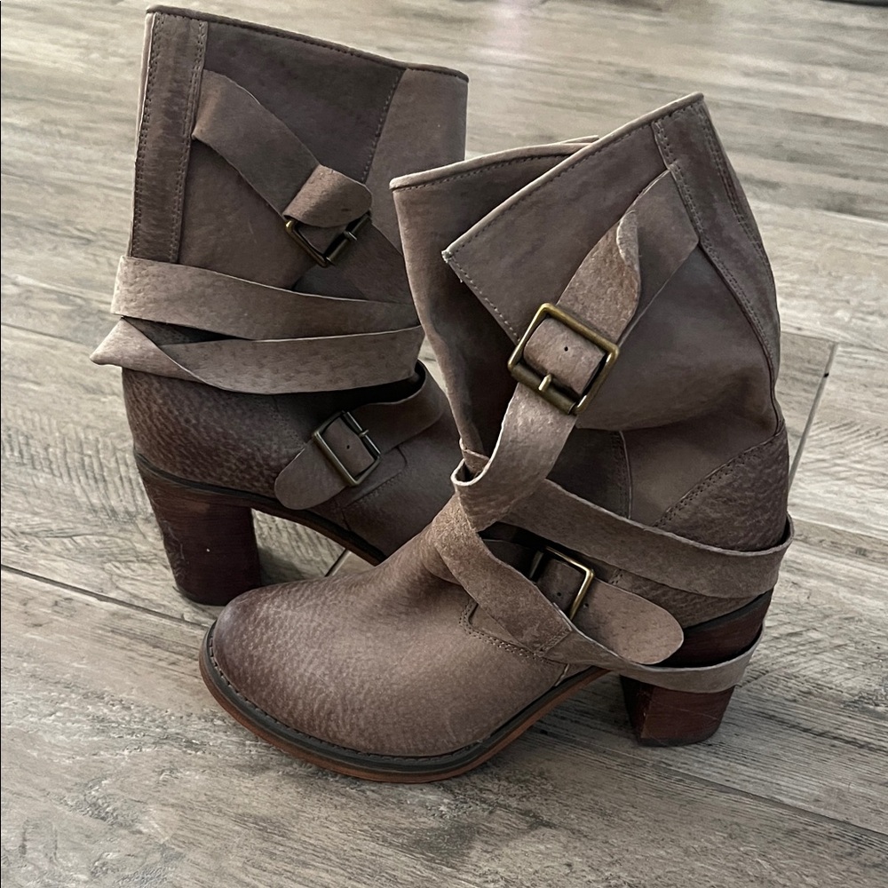 Jeffrey Campbell Taupe Heeled Boots